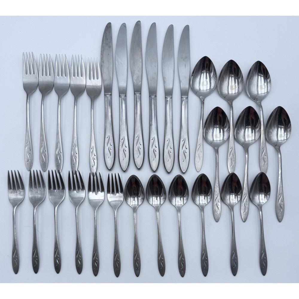 Oneidacraft SS Ember Glow Flatware (Six) 5pc Place Settings (-1 fork) Vtg 29pcs
